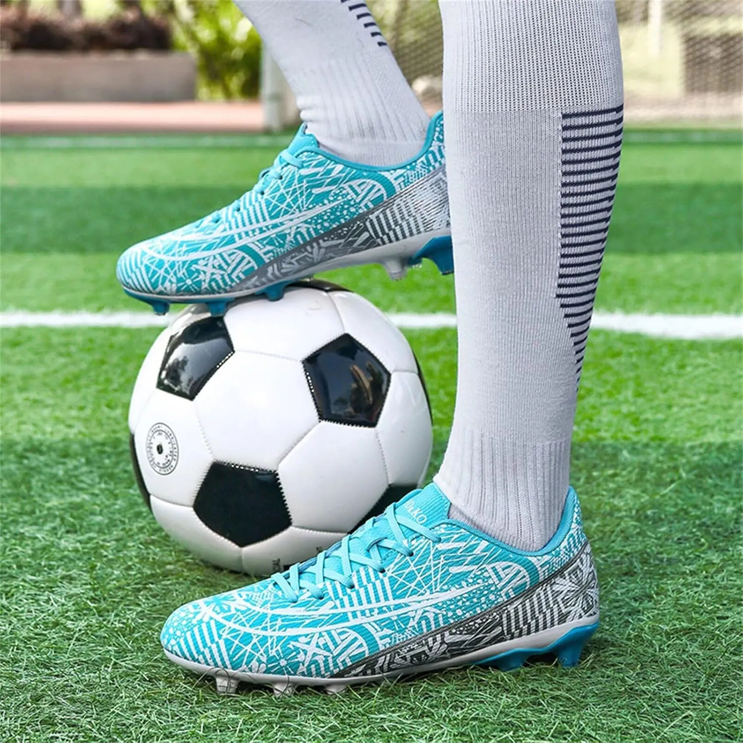 Boy's Soccer Cleats Mens Football Shoes Women Girls Low Tops Non-Slip Spikes Indoor Outdoor Firm Ground Athletic Combat