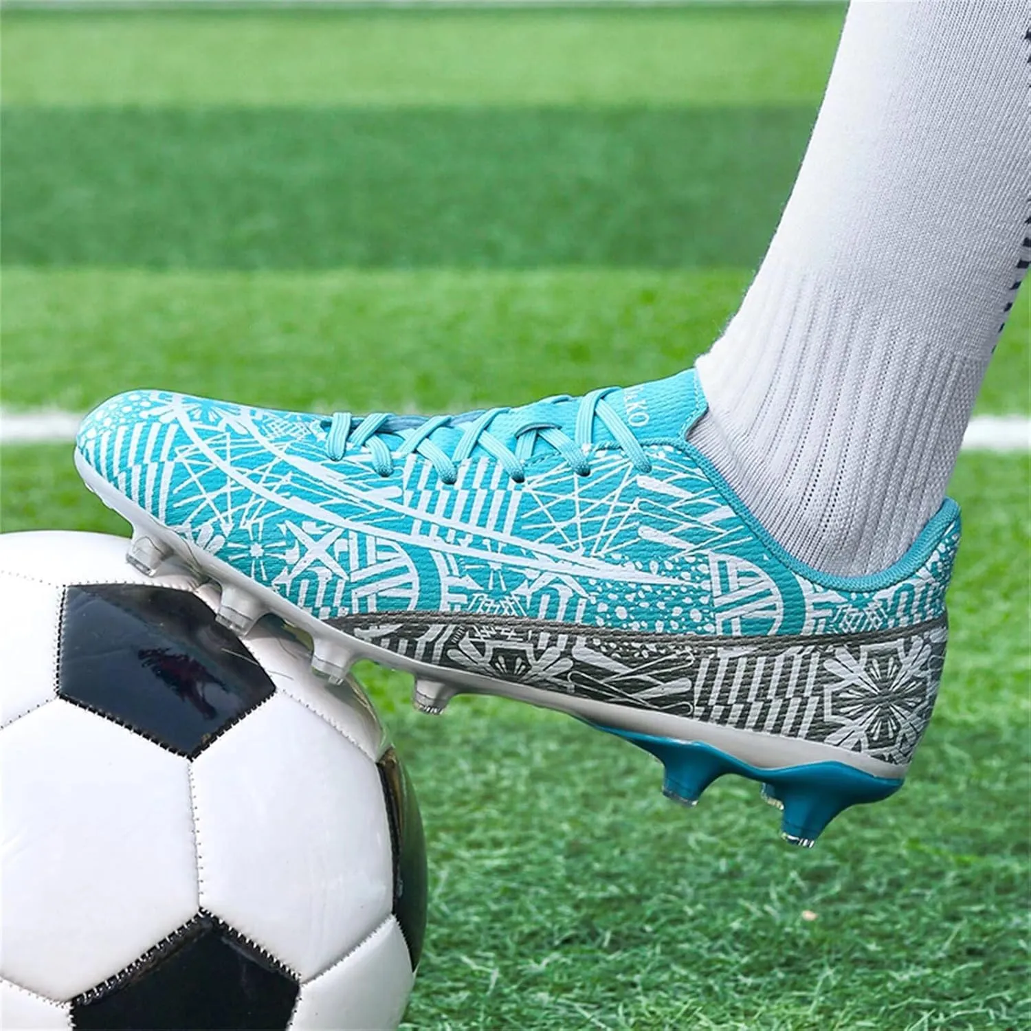 Boy's Soccer Cleats Mens Football Shoes Women Girls Low Tops Non-Slip Spikes Indoor Outdoor Firm Ground Athletic Combat