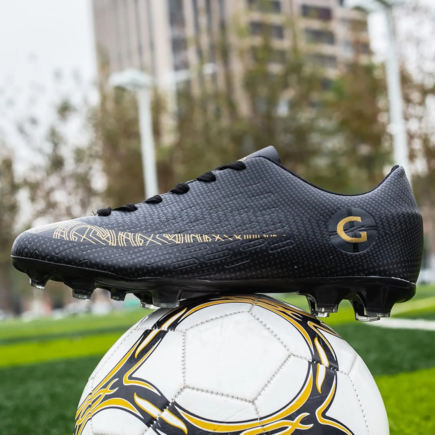 CERYTHRINA Kids Athletic Soccer Shoes Boys Girls Professional Football Shoes Mens Youth Comfortable and Breathable Football Cleats Training Sneakers