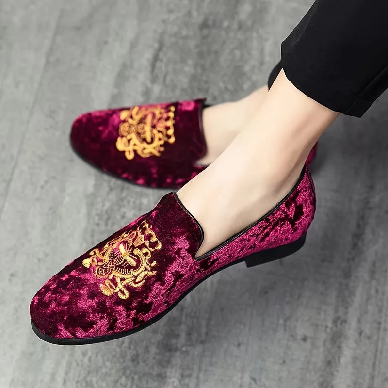 Luxurious Velvet Loafers for Men - Elegant Embroidered Design - Comfortable Non-Slip Sole - Perfect for Spring and Summer