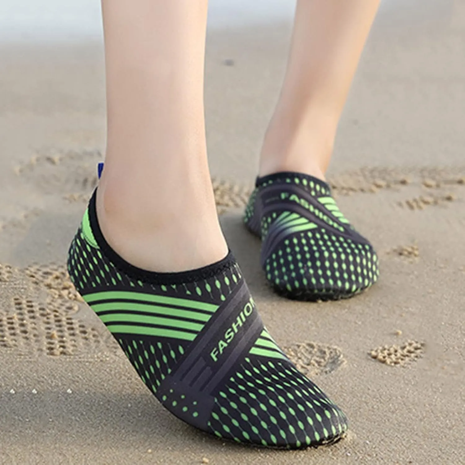 Mens Water Shoes Wide Feet Breathable Non Slip Athletic Water Shoes Barefoot Water Shoes Wide Width Women Barefoot Yoga Exercise Wear Sport Accessories for Boating Fishing Diving Surfing